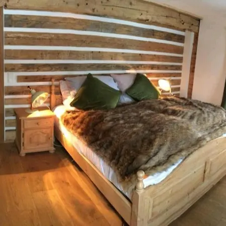 Alte Hof Alpstuga Brixen im Thale